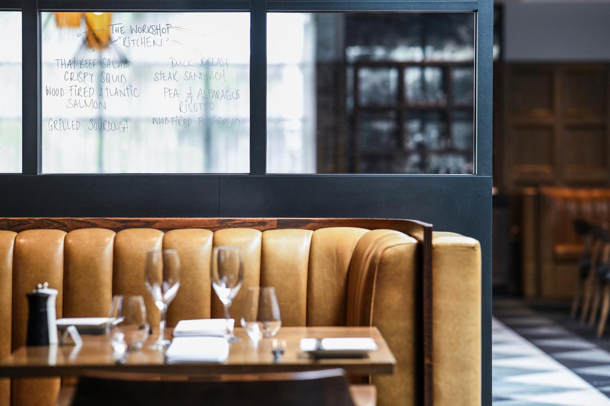 Powerhouse Hotel Tamworth By Rydges Екстер'єр фото Interior of the restaurant