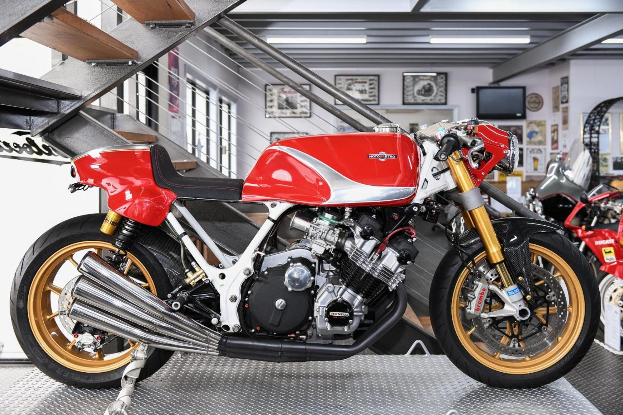Powerhouse Hotel Tamworth By Rydges Екстер'єр фото Honda CBX400F