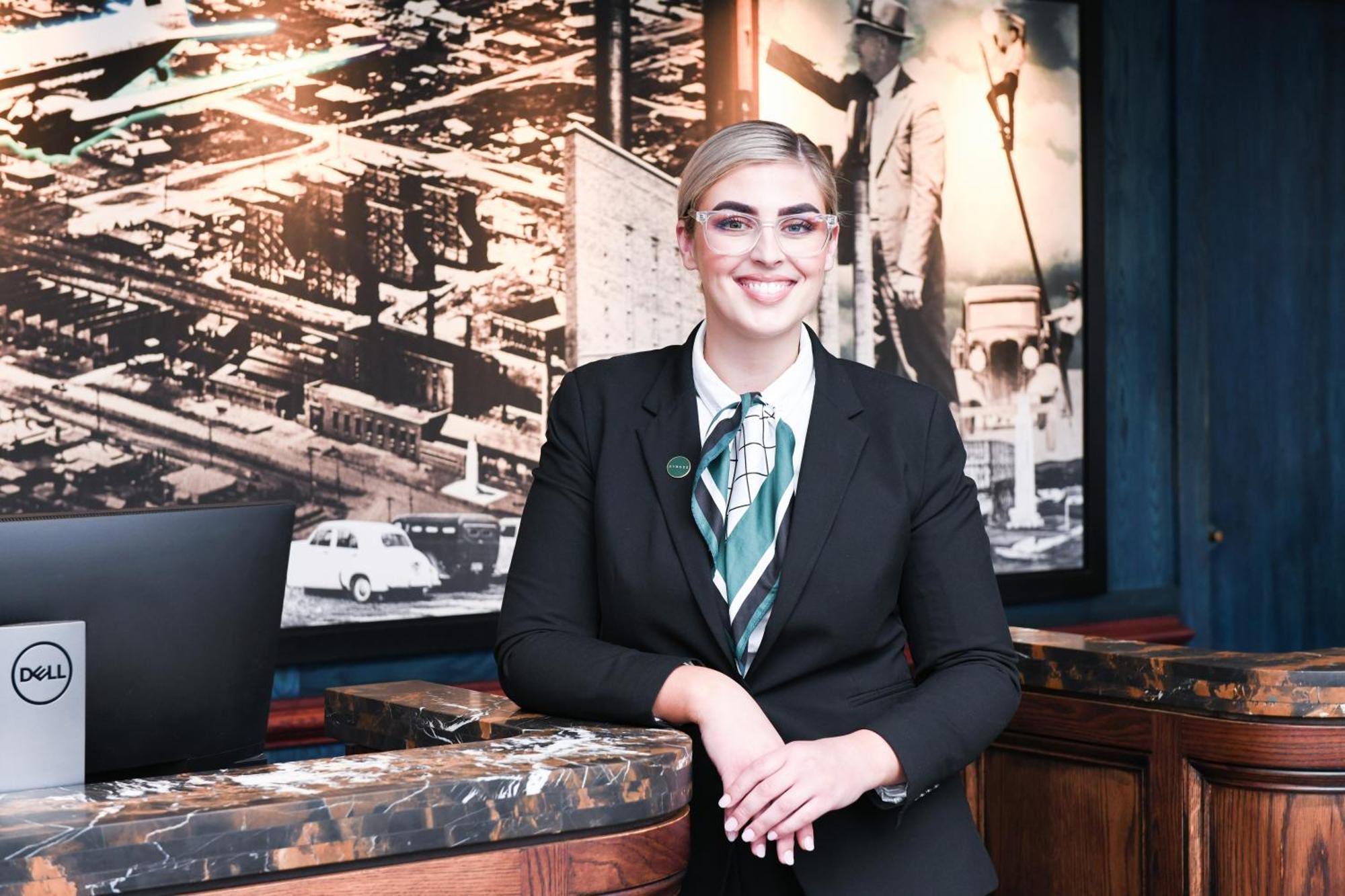 Powerhouse Hotel Tamworth By Rydges Екстер'єр фото A concierge at the Mandarin Oriental, Munich